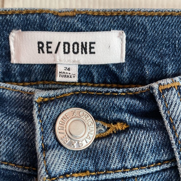 •RE/DONE Comfort Stretch High Rise Jean in Dusk Destroy - Picture 4 of 10